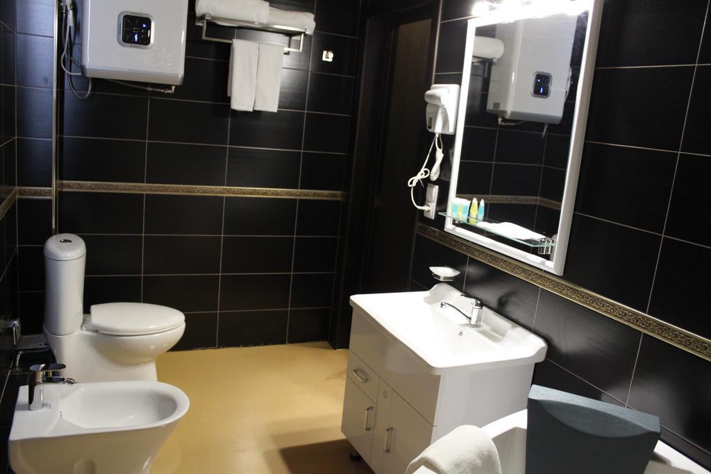 Astor Hotel & Spa Bişkek Dış mekan fotoğraf