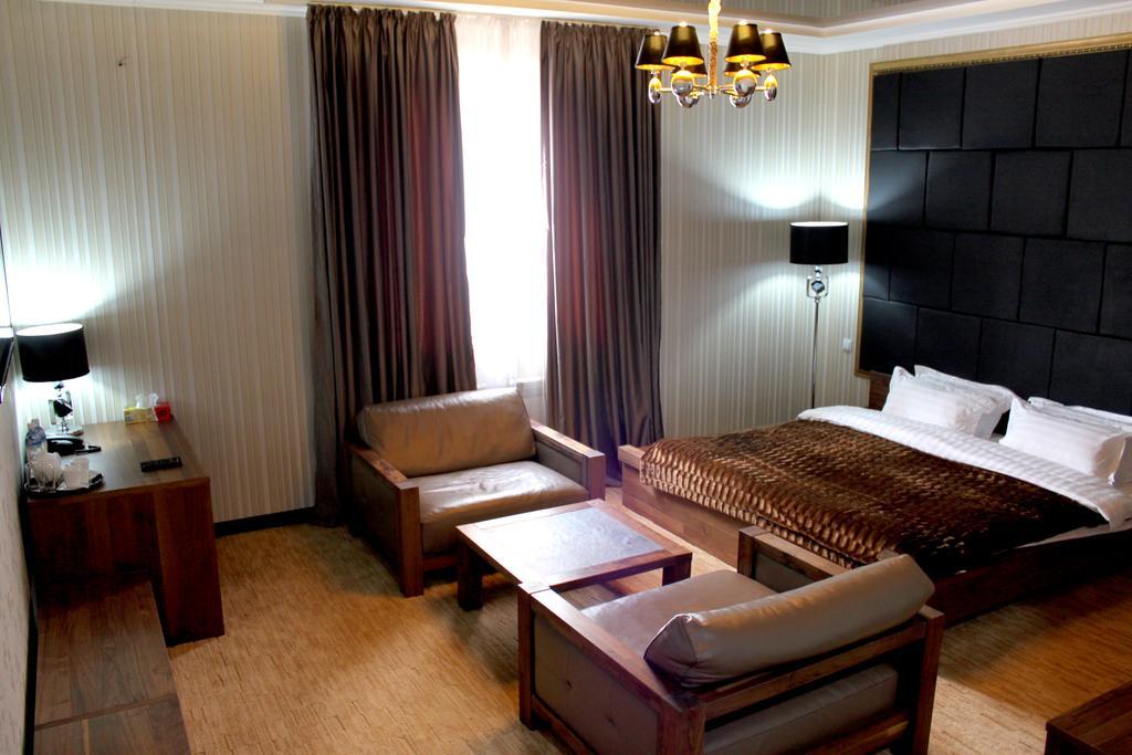 Astor Hotel & Spa Bişkek Dış mekan fotoğraf