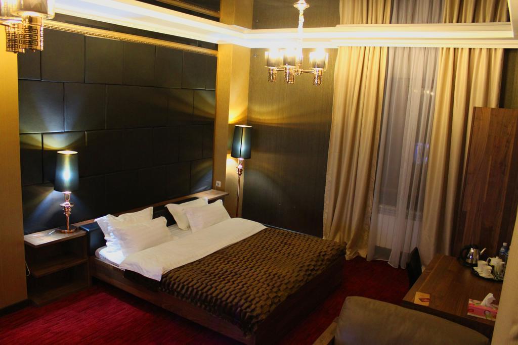 Astor Hotel & Spa Bişkek Dış mekan fotoğraf